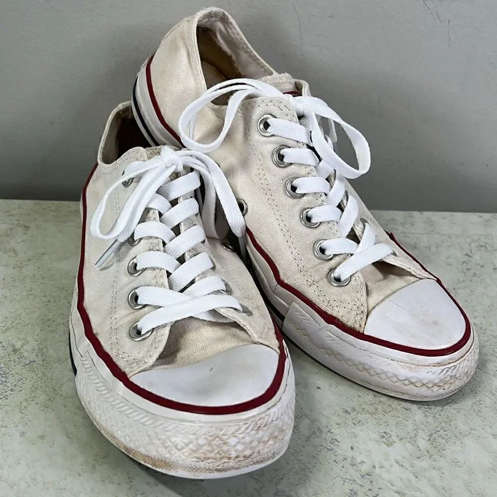 Converse Loved White Sneakers M6W7.5